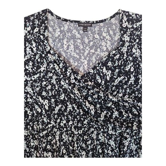 Lane Bryant Black Surplice Neck Elastic Waist Short Sleeve Floral Blouse 22/24 - Picture 3 of 8